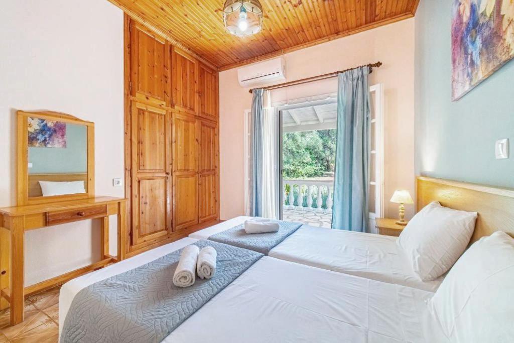 Villa Olive Grove And Sea View Agios Spyridon  Экстерьер фото